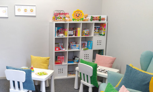 Pokój terapeutyczny w bibliotece dla dzieci o specjalnych potrzebach